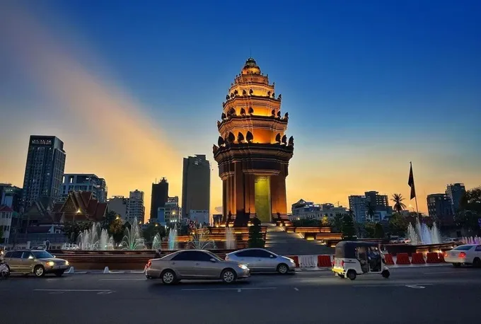 /storage/photos/2023/09/07/28/campuchia-dieu-chinh-giam-du-bao-tang-truong.webp