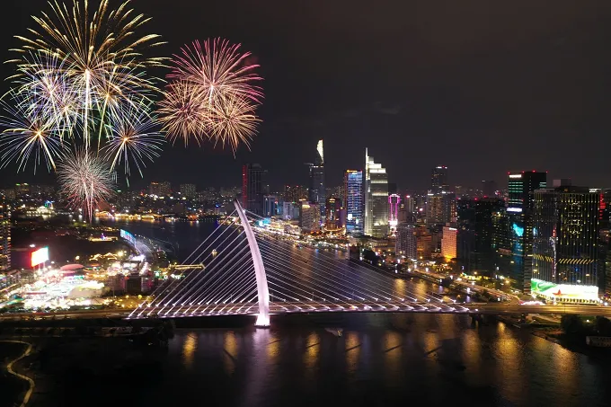 /storage/photos/2023/09/07/6/ban-phao-hoa-tai-tp-HCM-2-9-nam-nay.webp